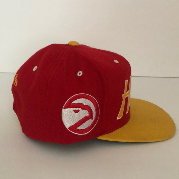 Vintage Atlanta Hawks Snapback Hat Red Yellow - Picture 2 of 5